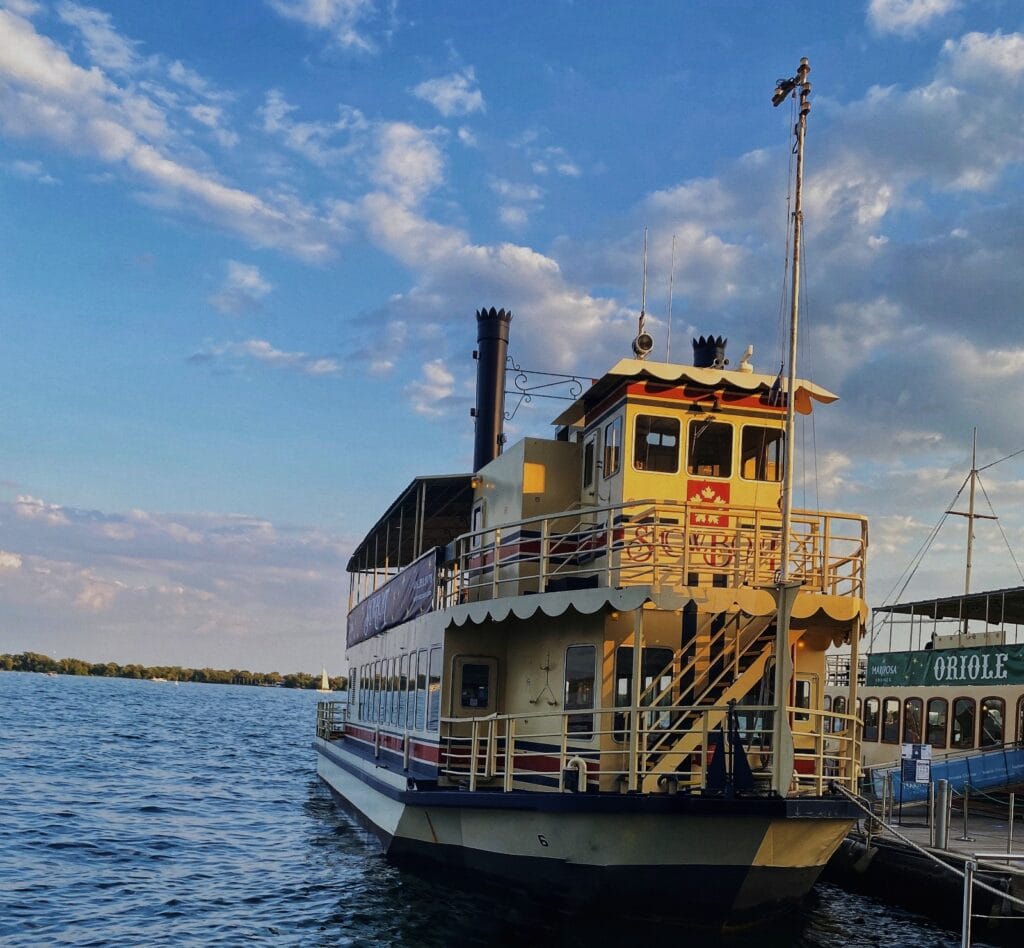 BOAT-CRUISE-LIFEWITHTWOTEES